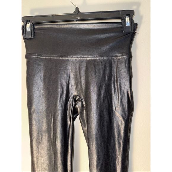 Spanx by sara Blakey black pleather leggings size XS #706 - Picture 2 of 6